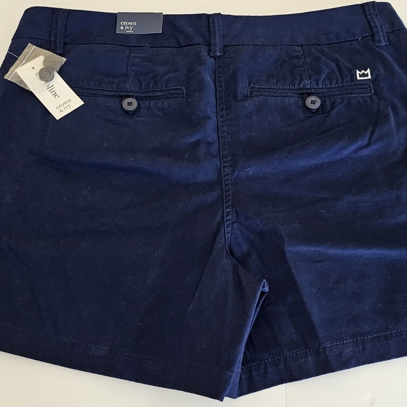 - Crown & Ivy Womens 10 NWT Navy Shorts Coroline pockets - Picture 7 of 8